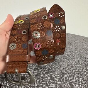 Vintage Brown Floral Embossed Leather Belt with Silver Buckle